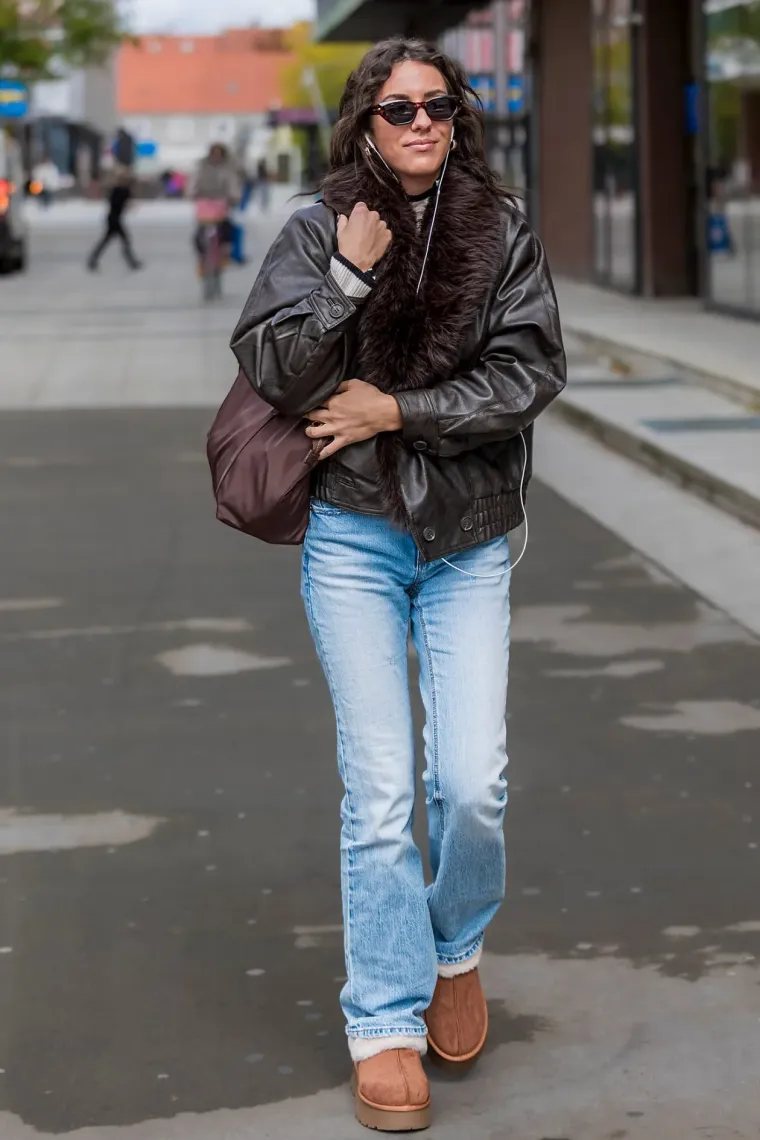 Djevojka sa šubarom mamila poglede u Osijeku: Visokim čizmama istaknula svoje duge noge