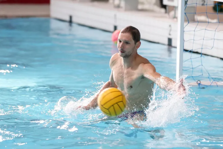 Okupile se Barakude i skočile u bazen, Tucak najavio: 'Ra&scaron;čistit ćemo neke stvari'