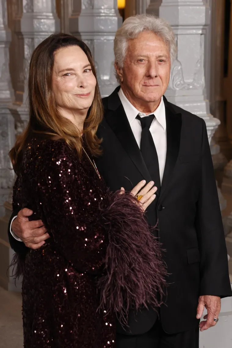 Na gala večeri pjevačica &scaron;okirala izdanjem: Pojavila se skoro u potpunosti gola