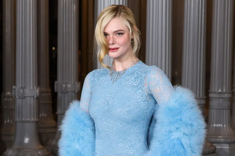 Na gala večeri pjevačica &scaron;okirala izdanjem: Pojavila se skoro u potpunosti gola