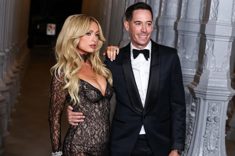 Na gala večeri pjevačica &scaron;okirala izdanjem: Pojavila se skoro u potpunosti gola