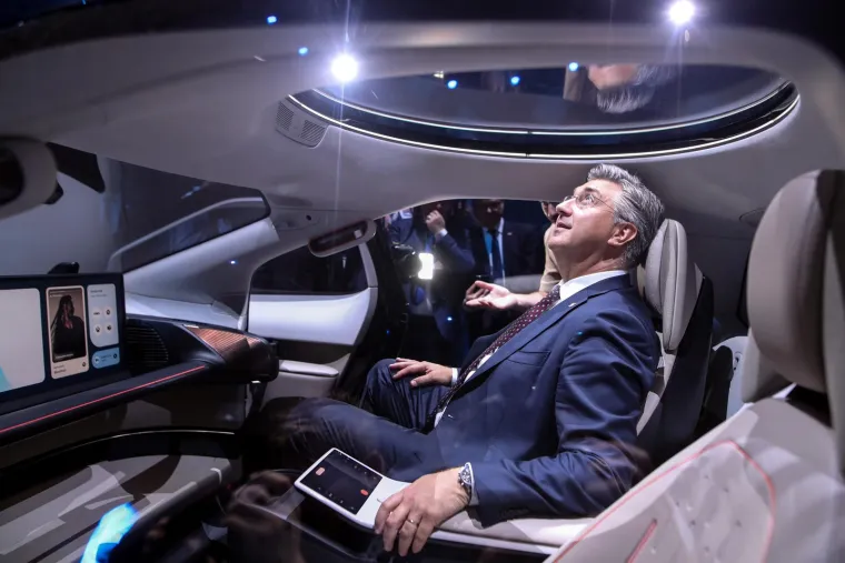 Robotaksiji uskoro postaju stvarnost? Novim Zagrebom vozi auto - bez vozača