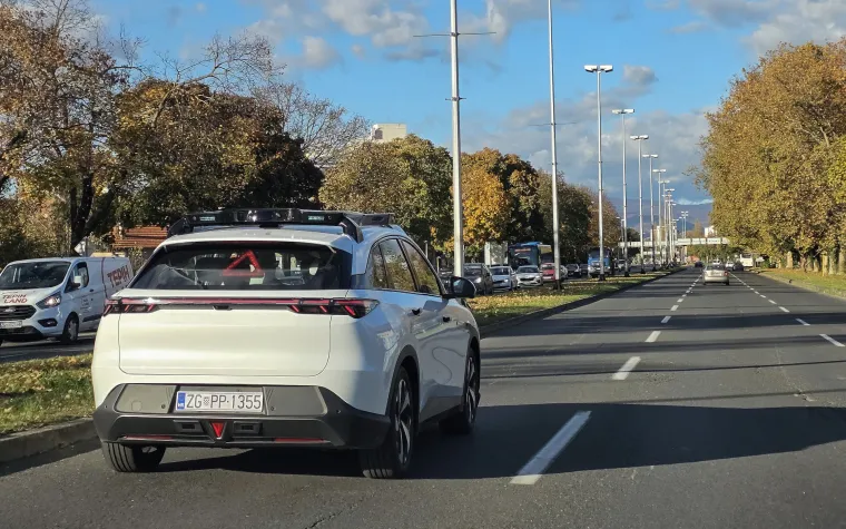 Robotaksiji uskoro postaju stvarnost? Novim Zagrebom vozi auto - bez vozača