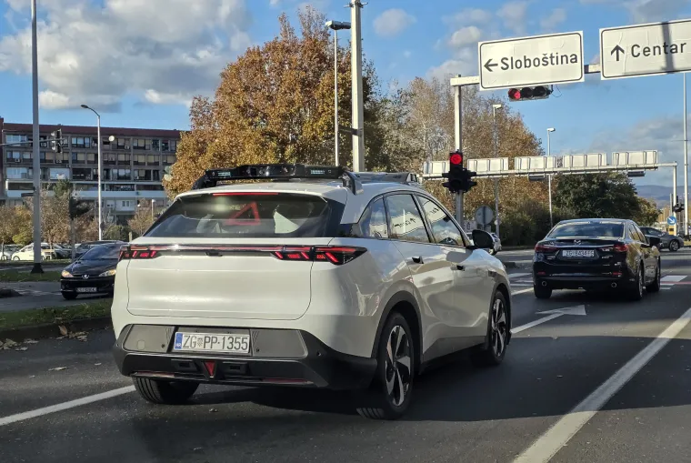 Robotaksiji uskoro postaju stvarnost? Novim Zagrebom vozi auto - bez vozača