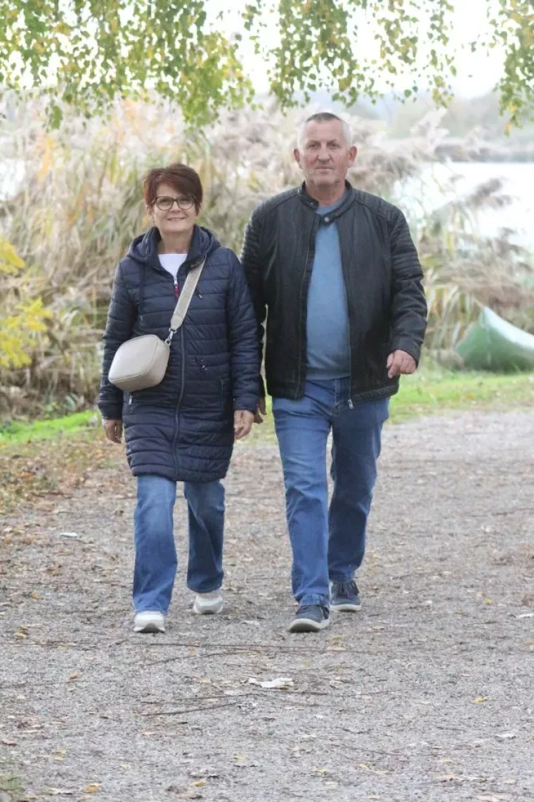 Iako u ležernim kombinacijama, svi su se okretali za njima: Zgodne dame osvojile šetače u Prelogu