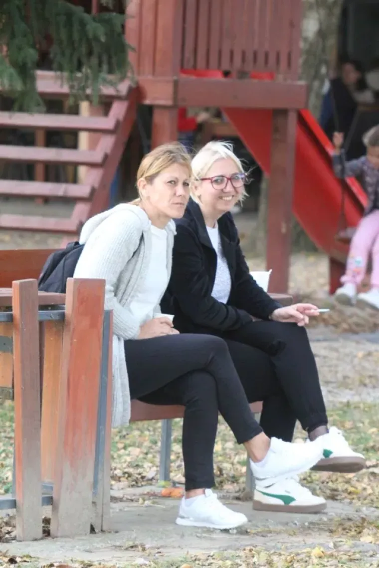 Iako u ležernim kombinacijama, svi su se okretali za njima: Zgodne dame osvojile šetače u Prelogu