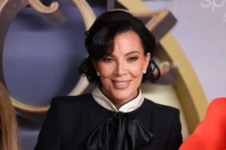 Kris Jenner navr&scaron;ila je 70, a nikad nije izgledala ovako dobro: Pogledajte kako se mijenjala