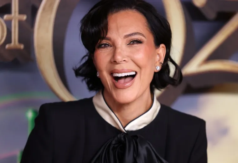 Kris Jenner navr&scaron;ila je 70, a nikad nije izgledala ovako dobro: Pogledajte kako se mijenjala