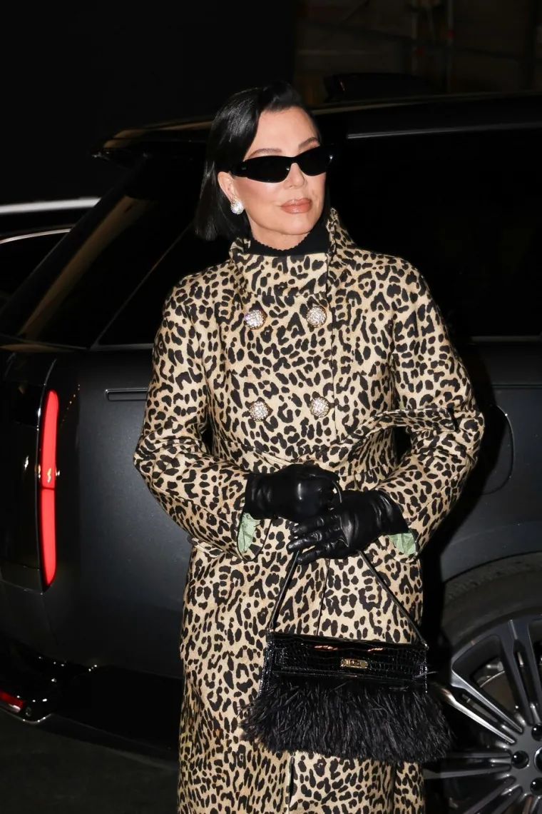 Kris Jenner navr&scaron;ila je 70, a nikad nije izgledala ovako dobro: Pogledajte kako se mijenjala