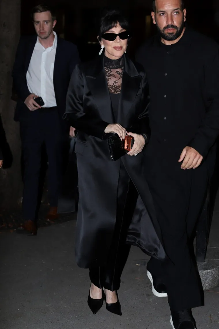 Kris Jenner navr&scaron;ila je 70, a nikad nije izgledala ovako dobro: Pogledajte kako se mijenjala