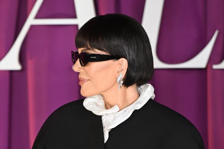 Kris Jenner navr&scaron;ila je 70, a nikad nije izgledala ovako dobro: Pogledajte kako se mijenjala