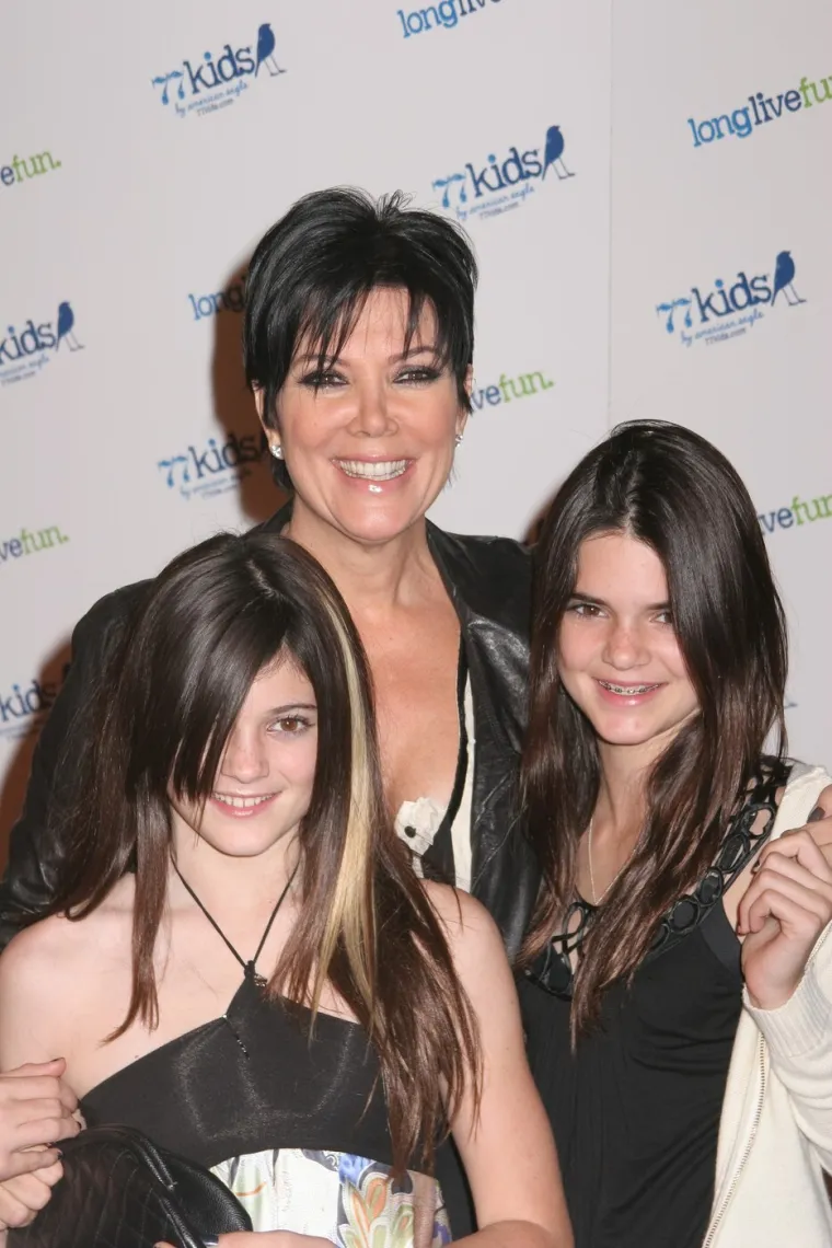 Kris Jenner navršila je 70, a nikad nije izgledala ovako dobro: Pogledajte kako se mijenjala