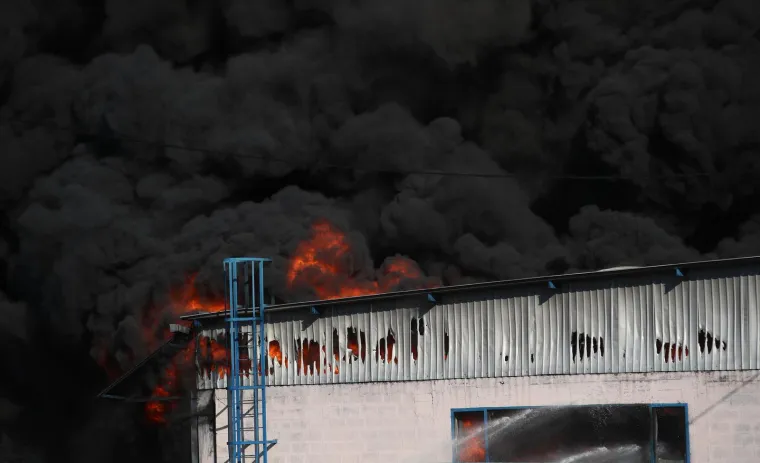 Apokaliptični prizori požara u Svetoj Nedelji: 'Oblak dima izgleda zlosutno!'