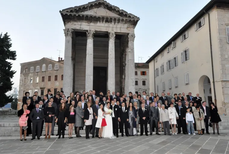 Biv&scaron;i IT par: Ovako je izgledalo glamurozno vjenčanje Ivane Paris i Dina Bubičića prije 15 godina