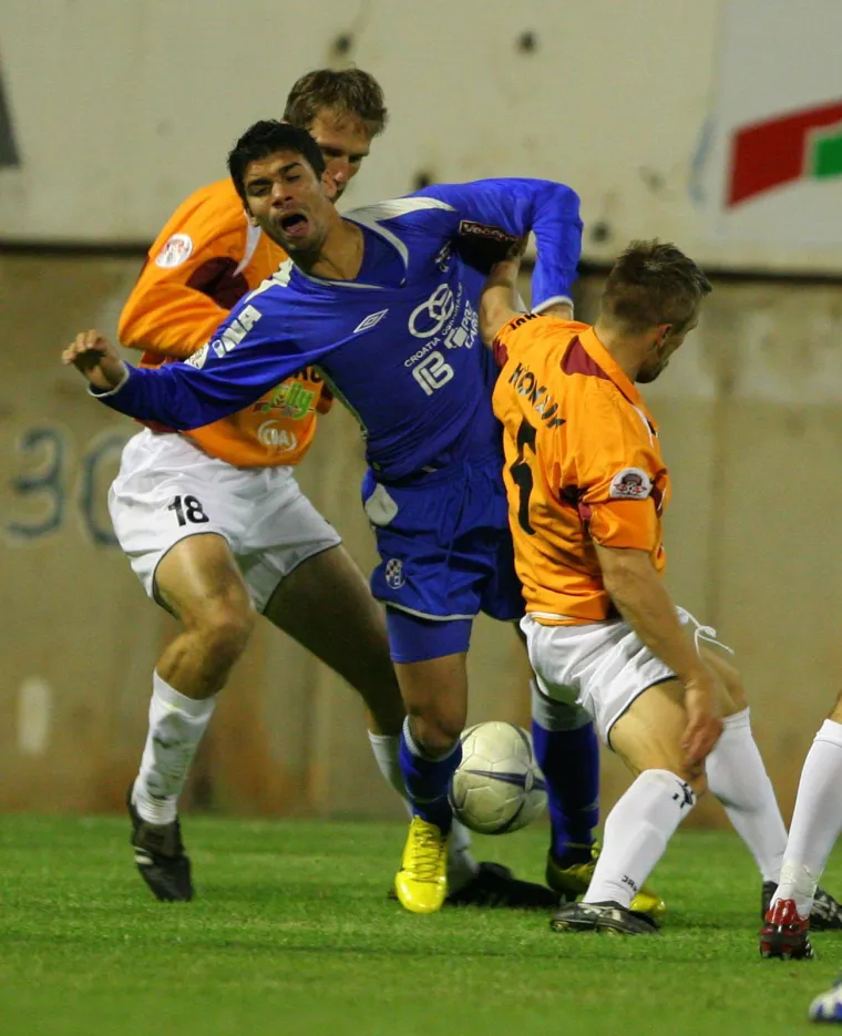 Dinamo prije 19 godina doživio veliki &scaron;ok. Izgleda li vam kultni nogometa&scaron; kao Josh Hartnett?