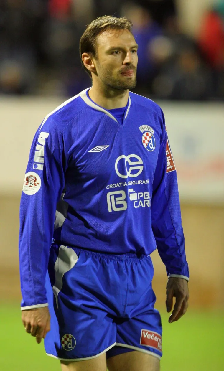 Dinamo prije 19 godina doživio veliki &scaron;ok. Izgleda li vam kultni nogometa&scaron; kao Josh Hartnett?