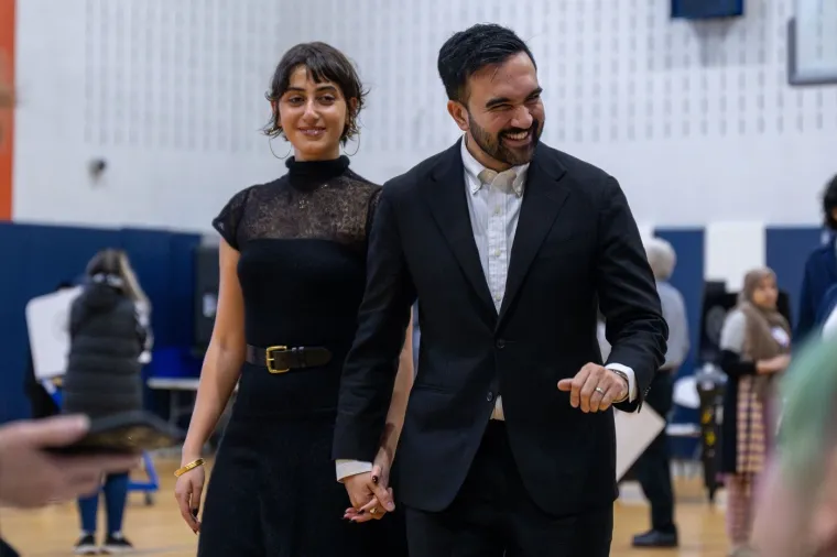 Svi gledaju u nju, a ona se skriva: Prvu damu New Yorka zovu modernom princezom Dianom