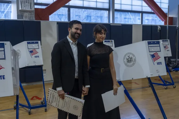 Svi gledaju u nju, a ona se skriva: Prvu damu New Yorka zovu modernom princezom Dianom