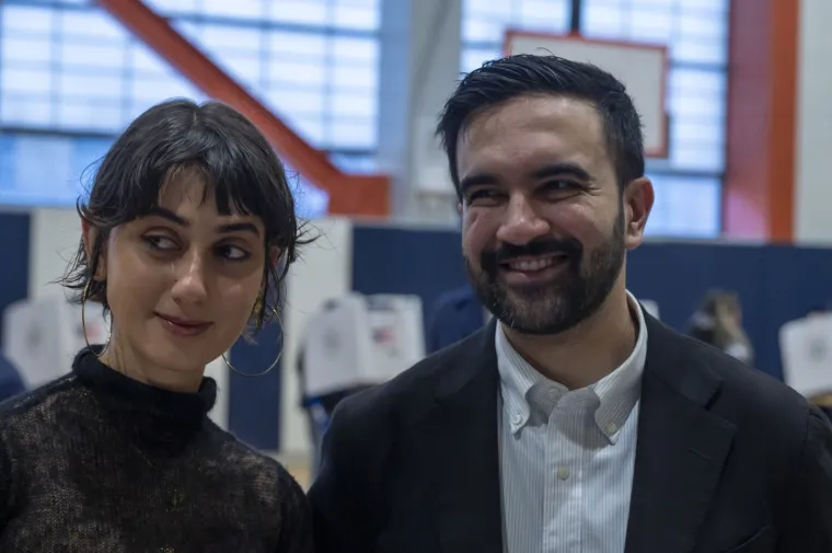 Svi gledaju u nju, a ona se skriva: Prvu damu New Yorka zovu modernom princezom Dianom