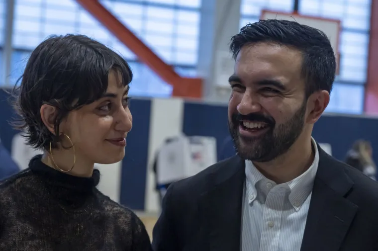 Svi gledaju u nju, a ona se skriva: Prvu damu New Yorka zovu modernom princezom Dianom