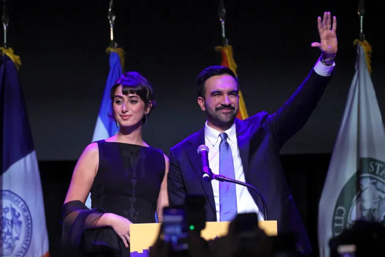 Svi gledaju u nju, a ona se skriva: Prvu damu New Yorka zovu modernom princezom Dianom