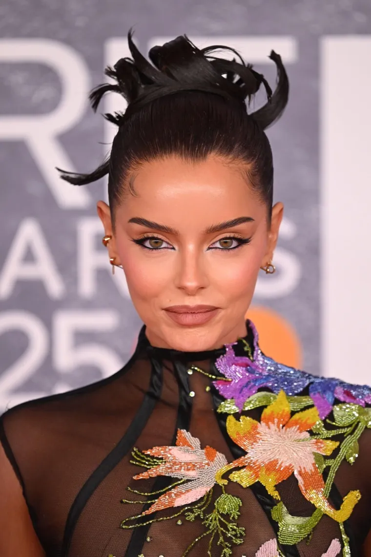 Britanska reality zvijezda iz 'Love Islanda' operacijama i zahvatima dovela se do savr&scaron;enstva