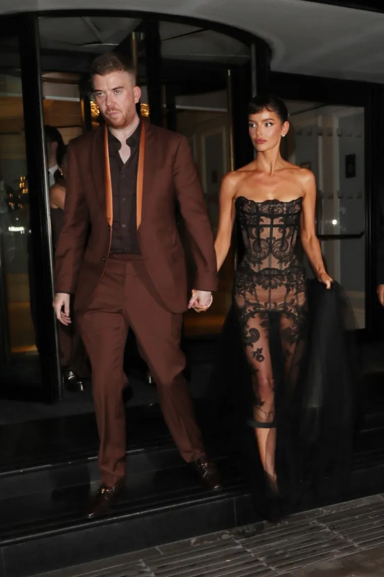 Britanska reality zvijezda iz 'Love Islanda' operacijama i zahvatima dovela se do savr&scaron;enstva