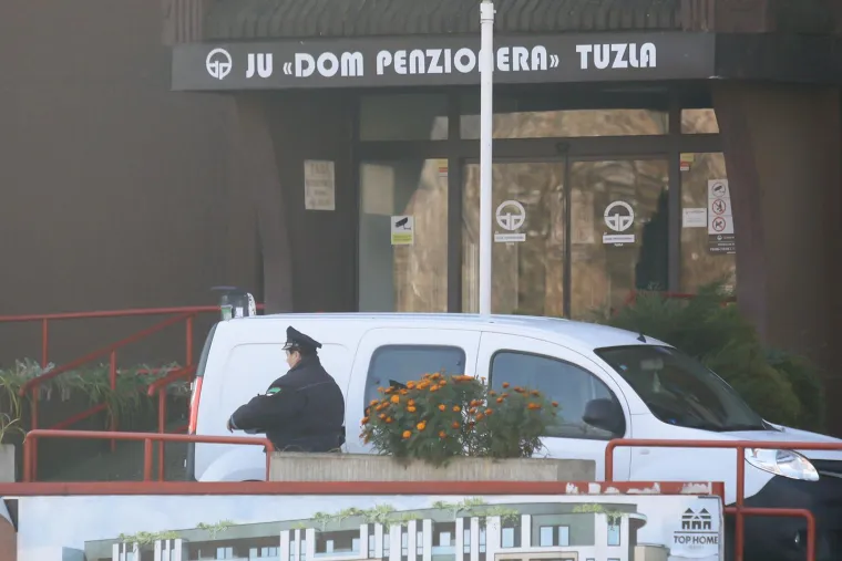 Požar ogolio sve užase iz Doma u Tuzli, neviđena strahota: Dvije šnite kruha i žlica vrhnja...