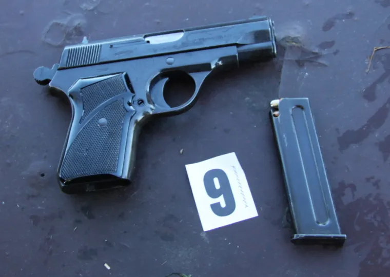 Kao da se spremaju za rat! Policija upala u romsko naselje kod Novog Mesta: Dočekao ih cijeli arsenal