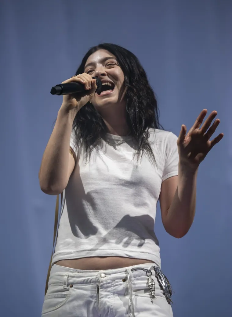 Lorde maloljetna upecala starijeg frajera, a danas ne zna je li mu&scaron;ko ili žensko