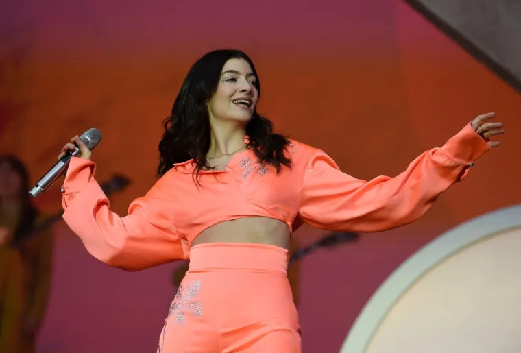 Lorde maloljetna upecala starijeg frajera, a danas ne zna je li mu&scaron;ko ili žensko