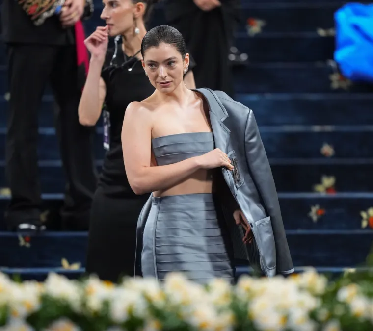 Lorde maloljetna upecala starijeg frajera, a danas ne zna je li mu&scaron;ko ili žensko