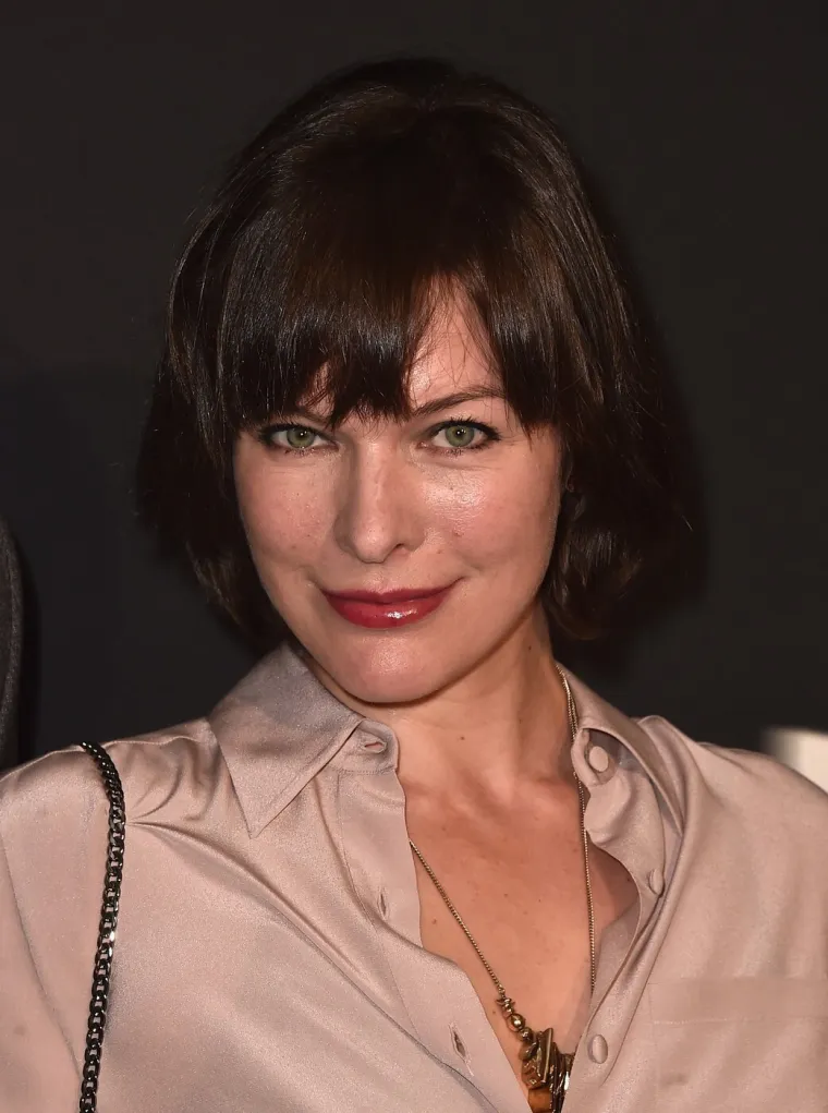 Otac joj je bio srpski liječnik, a izgledom osvojila Hollywood: Ovako se mijenjala Mila Jovovich