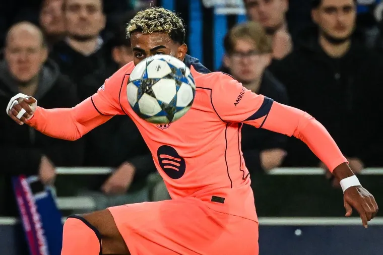 Cijeli svijet ogorčen degutantnim Yamalovim ponašanjem: 'Zašto želiš postati kao Vinícius?'