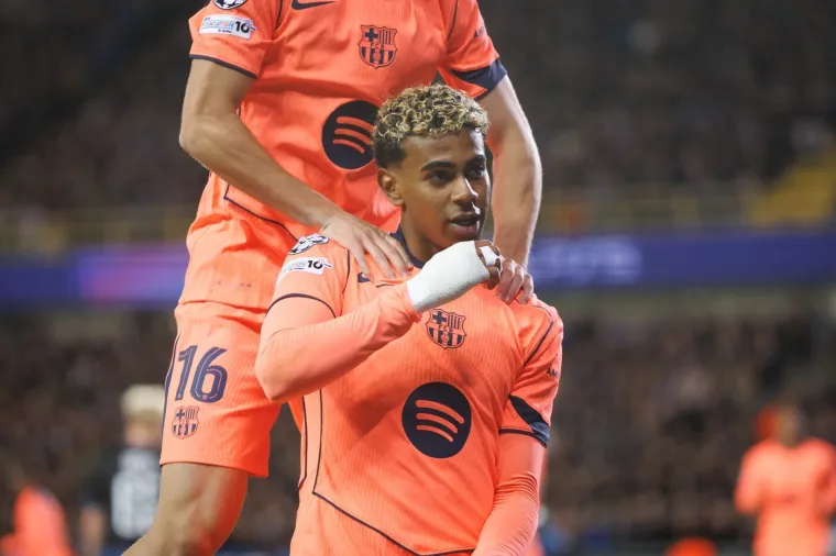 Cijeli svijet ogorčen degutantnim Yamalovim ponašanjem: 'Zašto želiš postati kao Vinícius?'