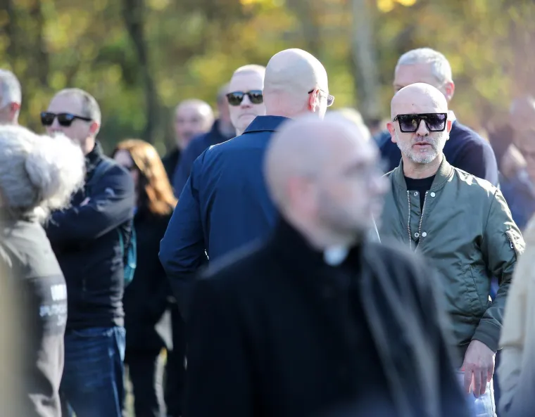 Nicolier je dobio sprovod kakav zaslužuje! Pogledajte tisuće ljudi koje su mu do&scaron;le odati počast
