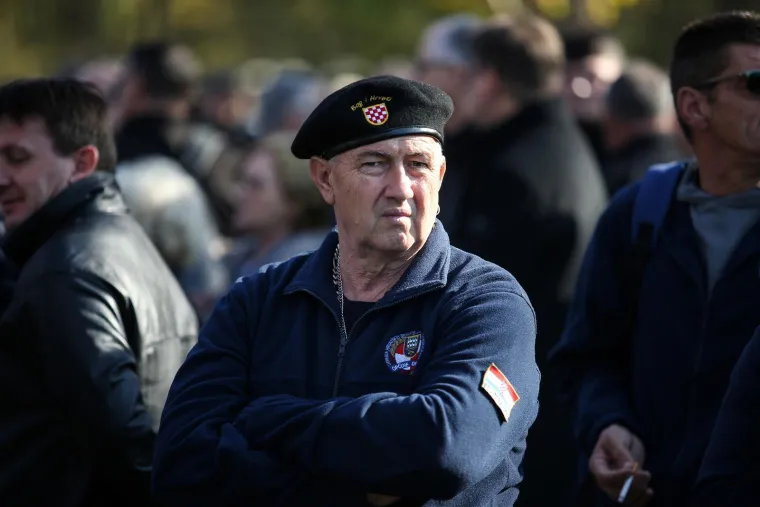 Nicolier je dobio sprovod kakav zaslužuje! Pogledajte tisuće ljudi koje su mu do&scaron;le odati počast