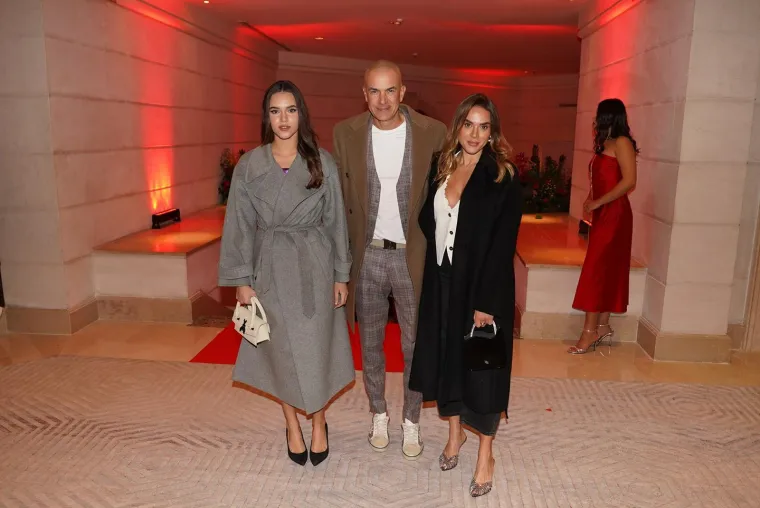 Poznati poharali crveni tepih u Beogradu: Dok su neki zakopčani do grla, drugi se razgolitili