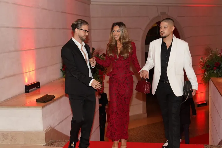 Poznati poharali crveni tepih u Beogradu: Dok su neki zakopčani do grla, drugi se razgolitili