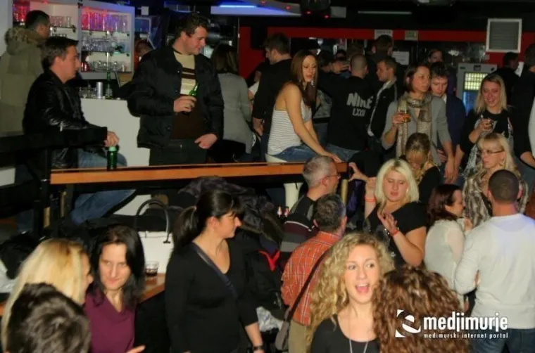 Ovako se tulumarilo 2011.: Lijepe djevojke u klubu koji je palio i žario scenom