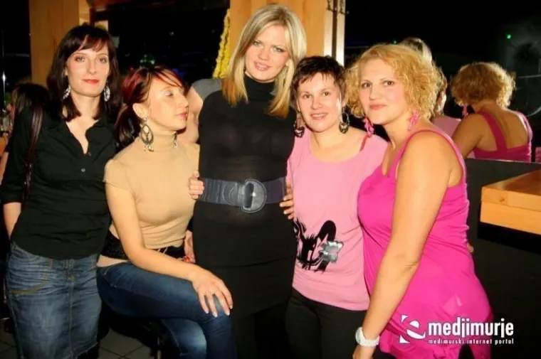 Ovako se tulumarilo 2011.: Lijepe djevojke u klubu koji je palio i žario scenom