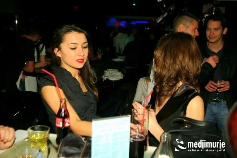 Ovako se tulumarilo 2011.: Lijepe djevojke u klubu koji je palio i žario scenom