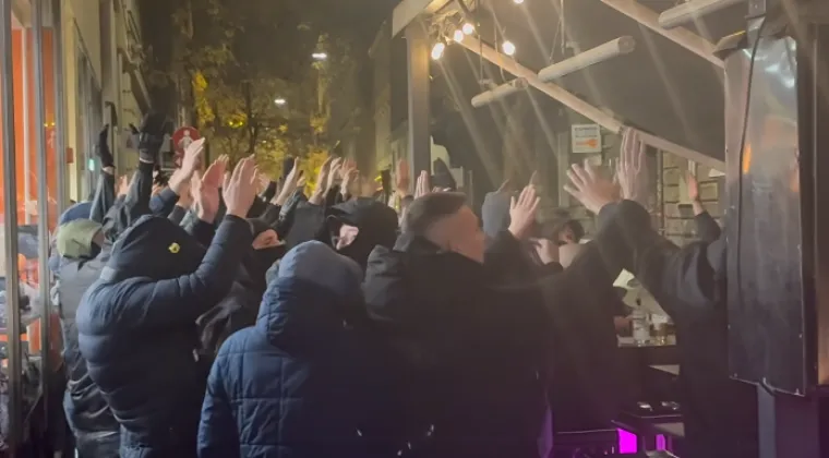 Maskirani tipovi skandirali ustaški pozdrav pred Srpskim kulturnim centrom