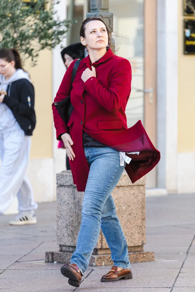 Samozatajna djevojka zna kako privući pažnju: Svi pogledi bili su na njoj