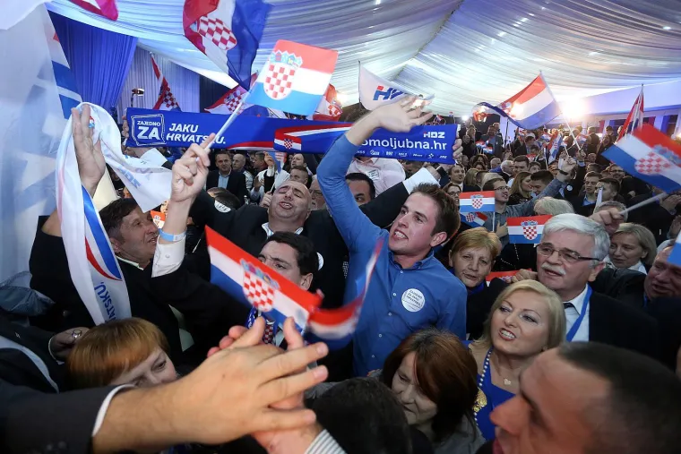 Pjevači, sportaši, lijepe žene i HDZ iskaznica na čelu: Ovako je izgledalo u stožeru prije 10 godina