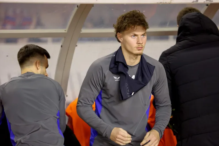 Pogledajte atmosferu 'ludog' Splita: Od ogromne bakljade i koreografije do citiranja Matoša