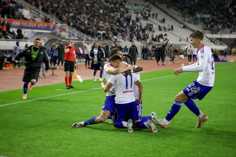 Pogledajte atmosferu 'ludog' Splita: Od ogromne bakljade i koreografije do citiranja Mato&scaron;a