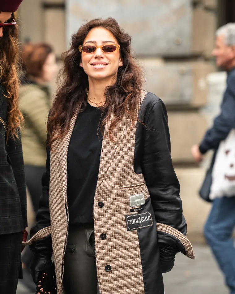 Obavijena kožom s čizmama do koljena pokorila zagrebačku &scaron;picu: Za pjevačicom su se svi okretali