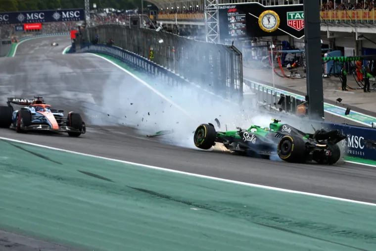 Domaći vozač doživio stravičnu nesreću: Pogledajte u kakvom je stanju ostao bolid nakon udara