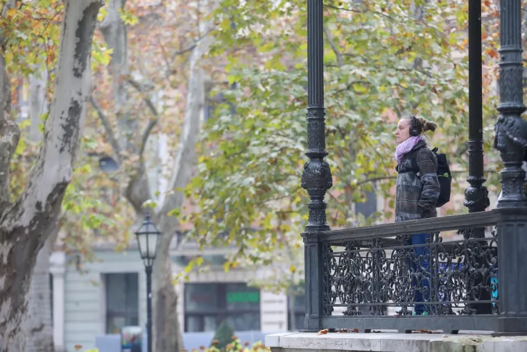 Zgodne dame u srcu grada zapele za oko: Nosile su 'krpice' za poželjeti, lutali su pogledi